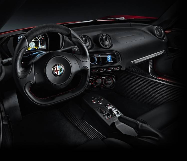 alfa-Romeo-4c-tab-1117-026