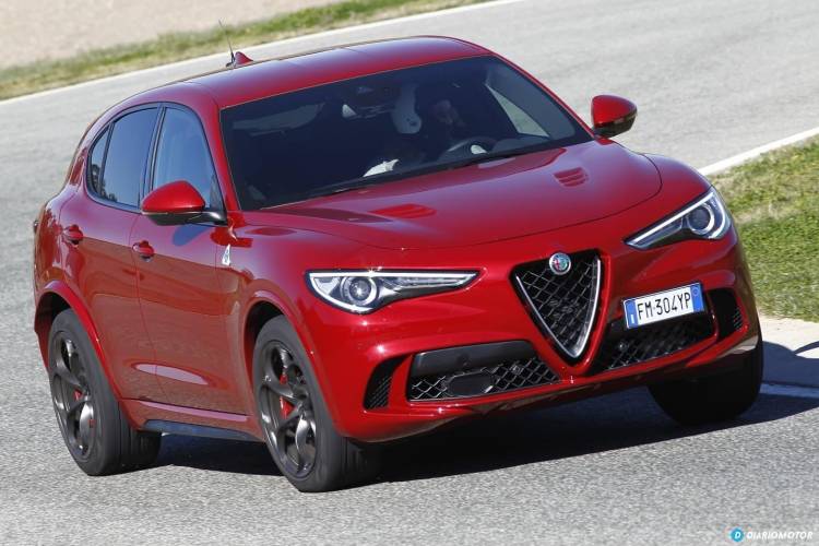 Alfa Romeo Stelvio Quadrifoglio -testi 019