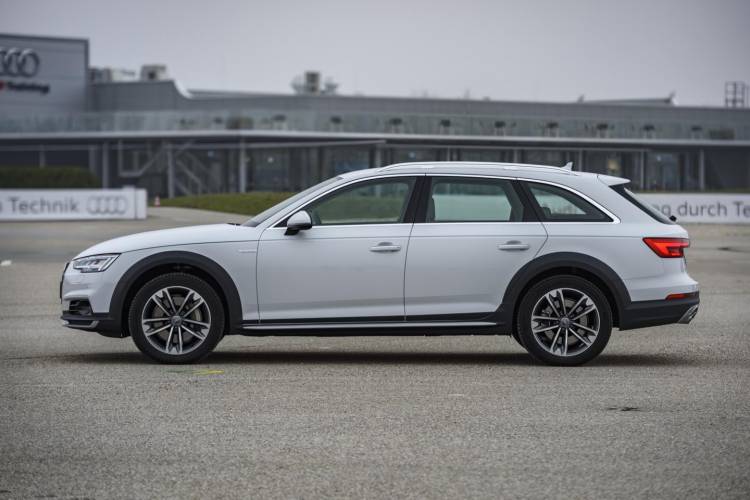 audi_a4_allroad_gallery_2016_39