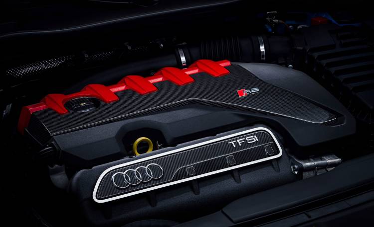 Audi Tt Rs 2019 sininen moottori