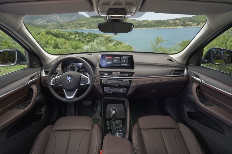 BMW X1 2019 2 Sisustus