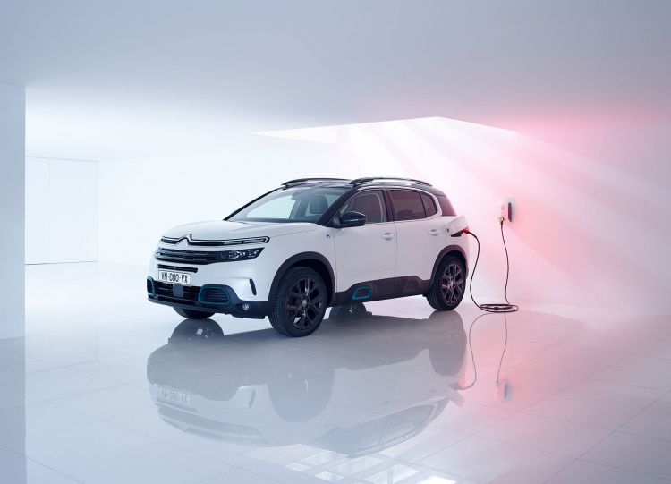 Citroen C5 Aircross Hybrid 2020 Kulutus 02