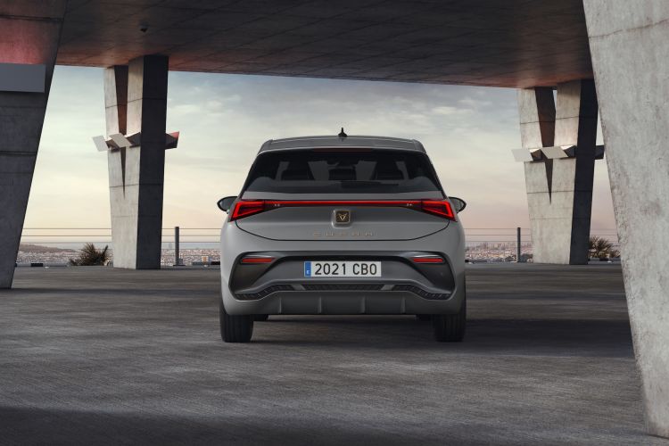 Cupra Born Electric 2021 Höyryn harmaa 26