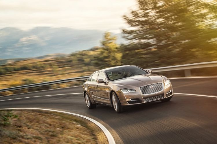 jaguar_xj_file_0218_020