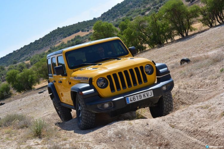 Jeep Wrangler Rubicon -sillat 03