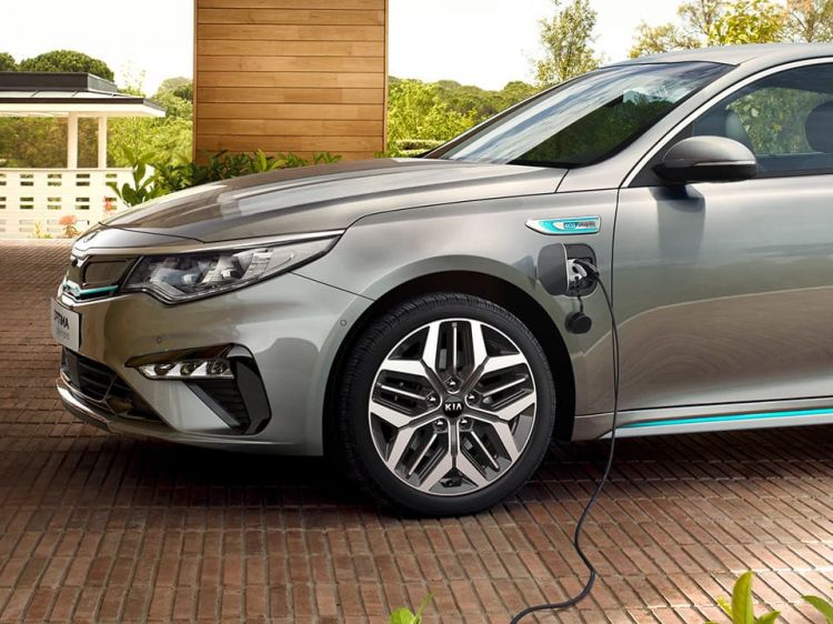 Kia Optima Phev 06