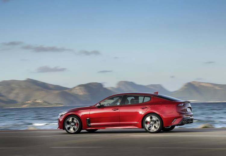 Kia Stinger 103