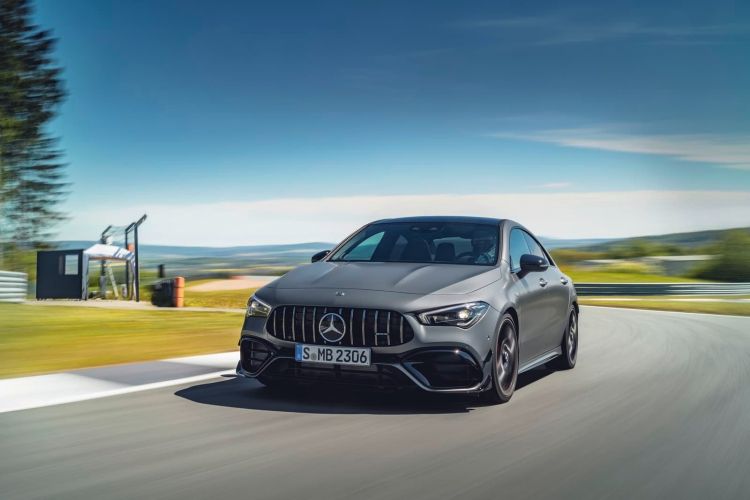 Mercedes Amg Cla 45 S 4matic + (2019) Mercedes Amg Cla 45 S 4matic + (2019)