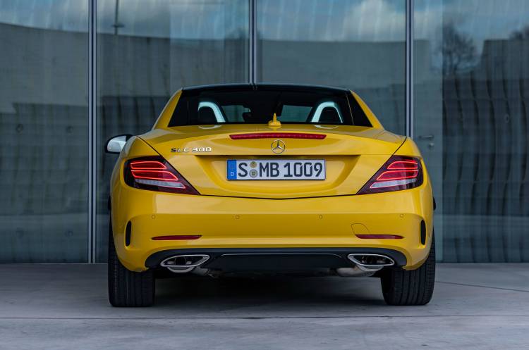 Mercedes Slc 2019 Final Edition Keltainen ulkopuoli 01