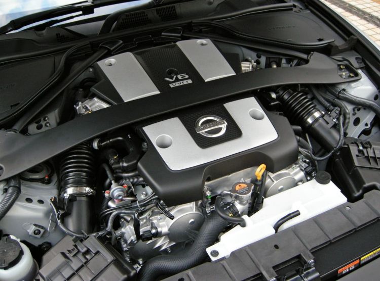 Nissan Vq37vhr -moottori 01