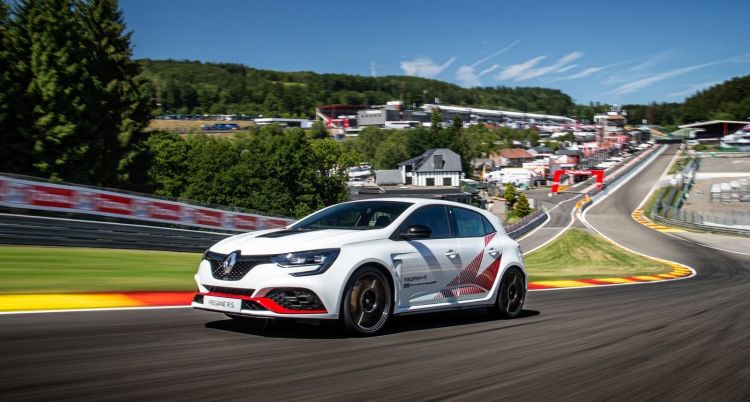 Renault Megane Rs Trophy R Spa -ennätys 0719 01