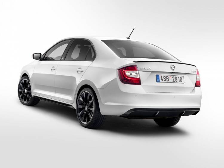 skoda-rapid-spaceback-2017-2