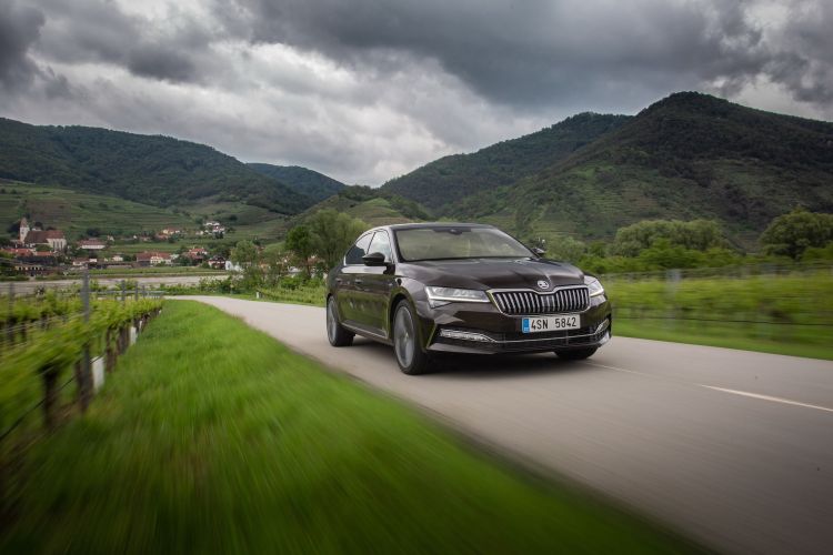 2020 Skoda Superb 19