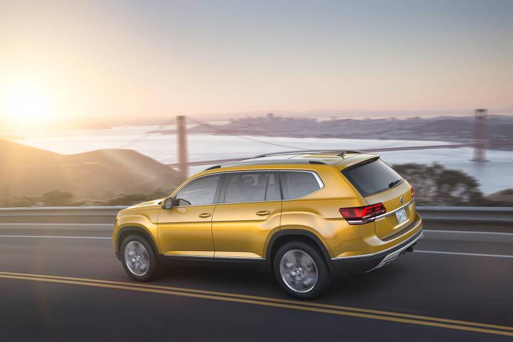 volkswagen-atlas-2018-07