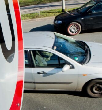 Tuleeko sakkoja enemman ja autovakuutus laskee 30 een tunnissa