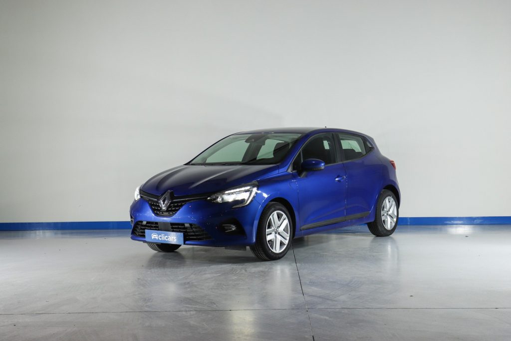 renault clio auto maantieajoon