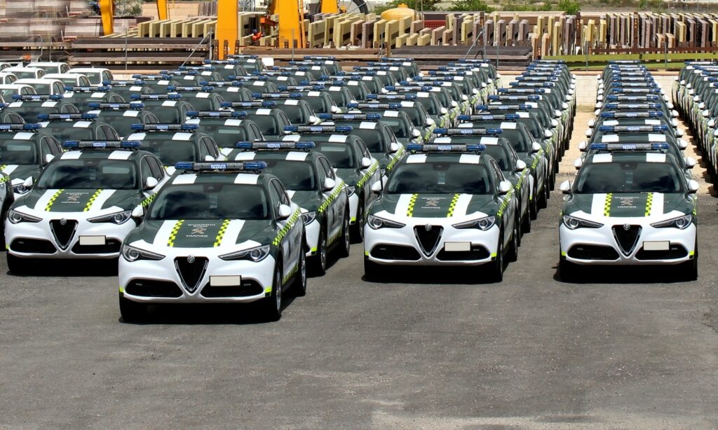 Civil Guard laajentaa laivastoaan 301 Alfa Romeo Stelvio yksikolla