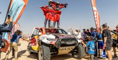 Pysayttamaton Nasser Al Attiyah voitti Dakar 2022 kilpailun Toyota Hiluxilla