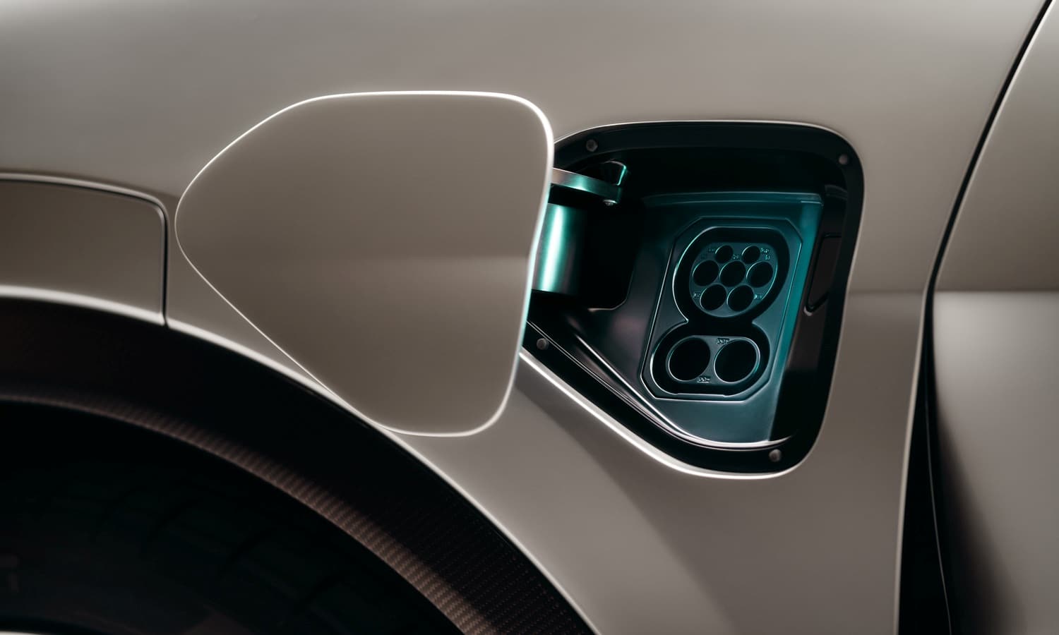 Uusi Lotus Eletre Studio 2