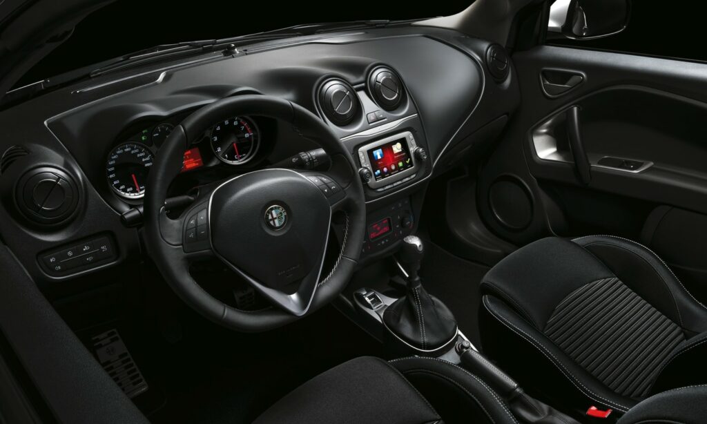 Alfa Romeo Mito heraa henkiin Voitteko kuvitella millainen sen korvaaminen