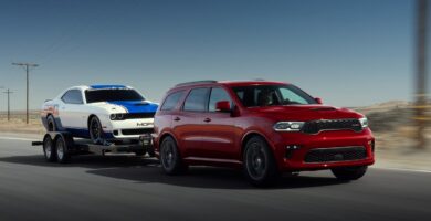 Dodge Durango RT HEMI Orange Voiko SUV olla urheilullinen voi