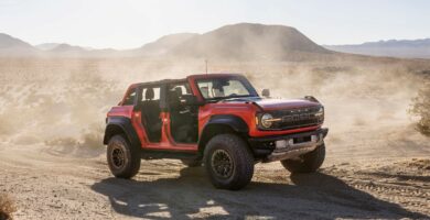 Ford Bronco voisi vapauttaa nama omituiset ovet Tiedatko millaisia ​​ne