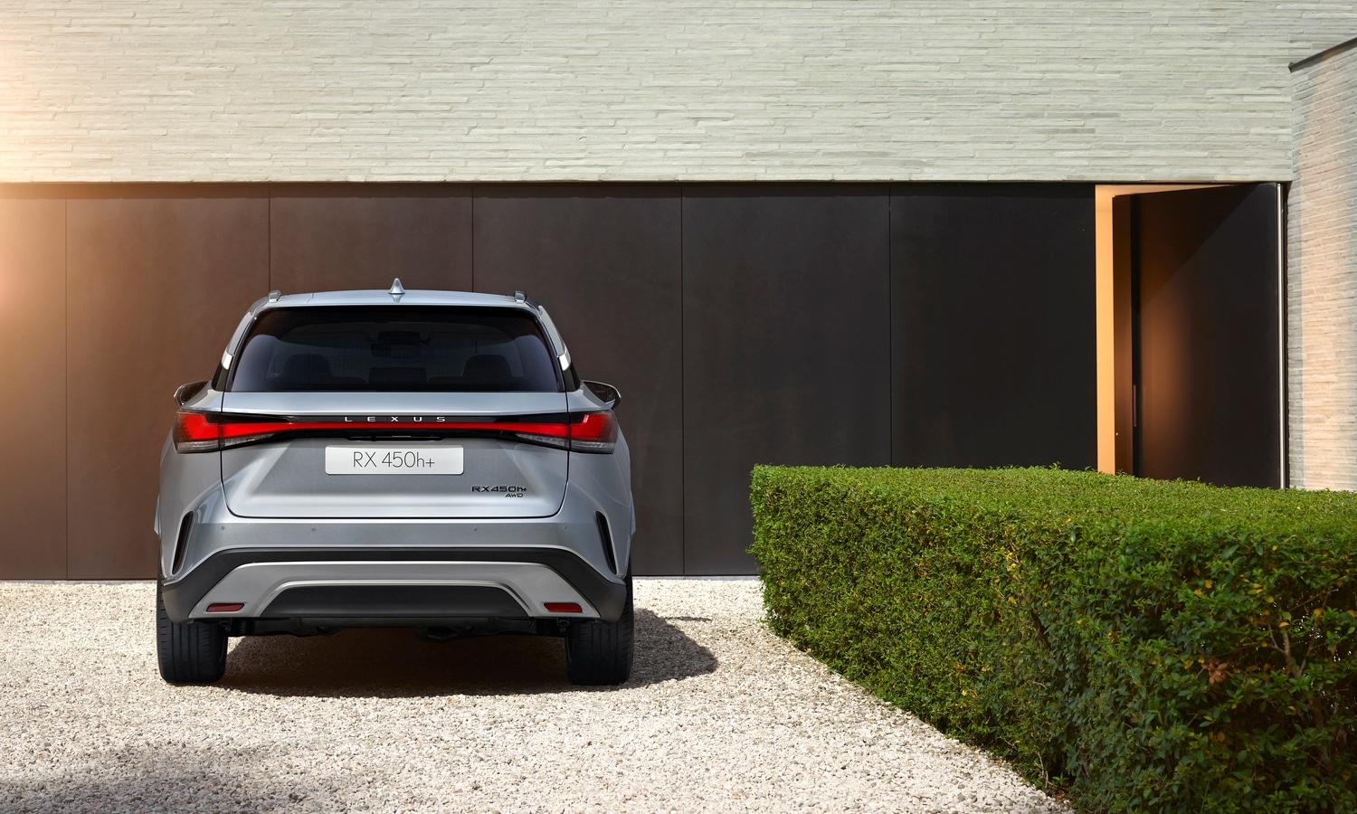 Lexus RX 450h+ Sonic Silver 6