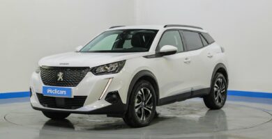 Erot Peugeot 2008 ja 3008 2022 valilla kumpi ostaa