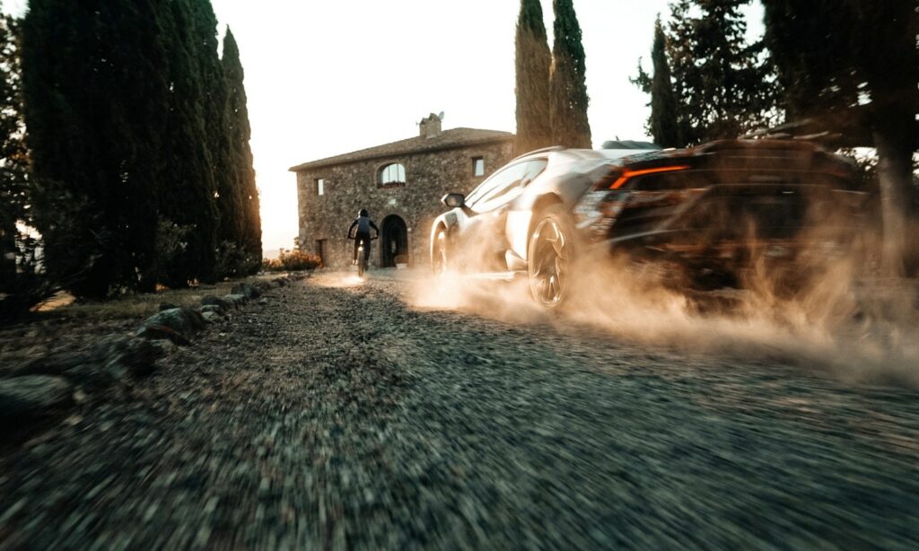 Lamborghini Huracan Sterrato on valmis hyokkaamaan yleisurheiluun