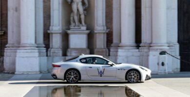 Uusi Maserati GranTurismo tulee kaduille ennen debyyttiaan