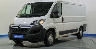 Vertaileva Fiat Ducato vs Citroen Jumper Kumman valitsen toihin