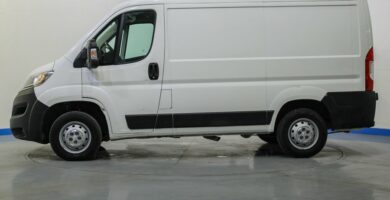 Vertailu Citroen Jumper vs Renault Master minka pakettiauton ostan