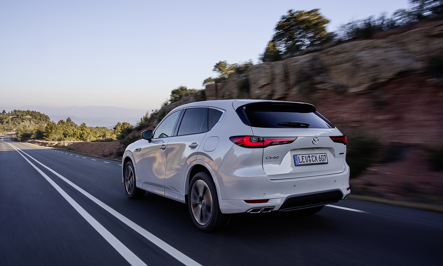 Testaa Mazda CX-60 diesel 200 hv