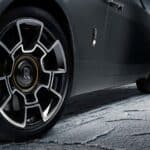 Rolls Royce Wraith - Rolls Royce Black Badge Wraith musta nuoli