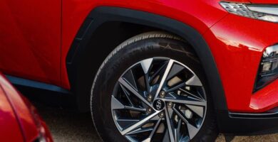 Tutustu Hyundai Tucsonin mittoihin tilaa ja monipuolisuutta kompaktissa maastoautossa